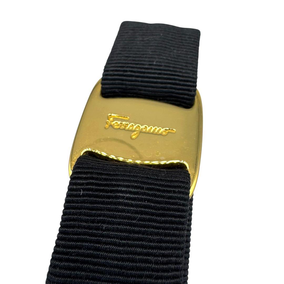 極美品 サルヴァトーレフェラガモ バレッタ ヴァラリボン 髪留め ゴールド 黒