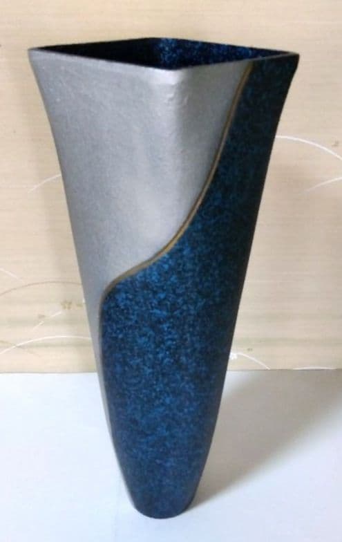 合金花器（中板付き）