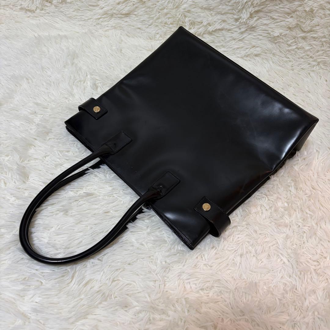 GUCCI トートバッグ レザー ブラック エナメル ゴールド金具 大容量 底鋲