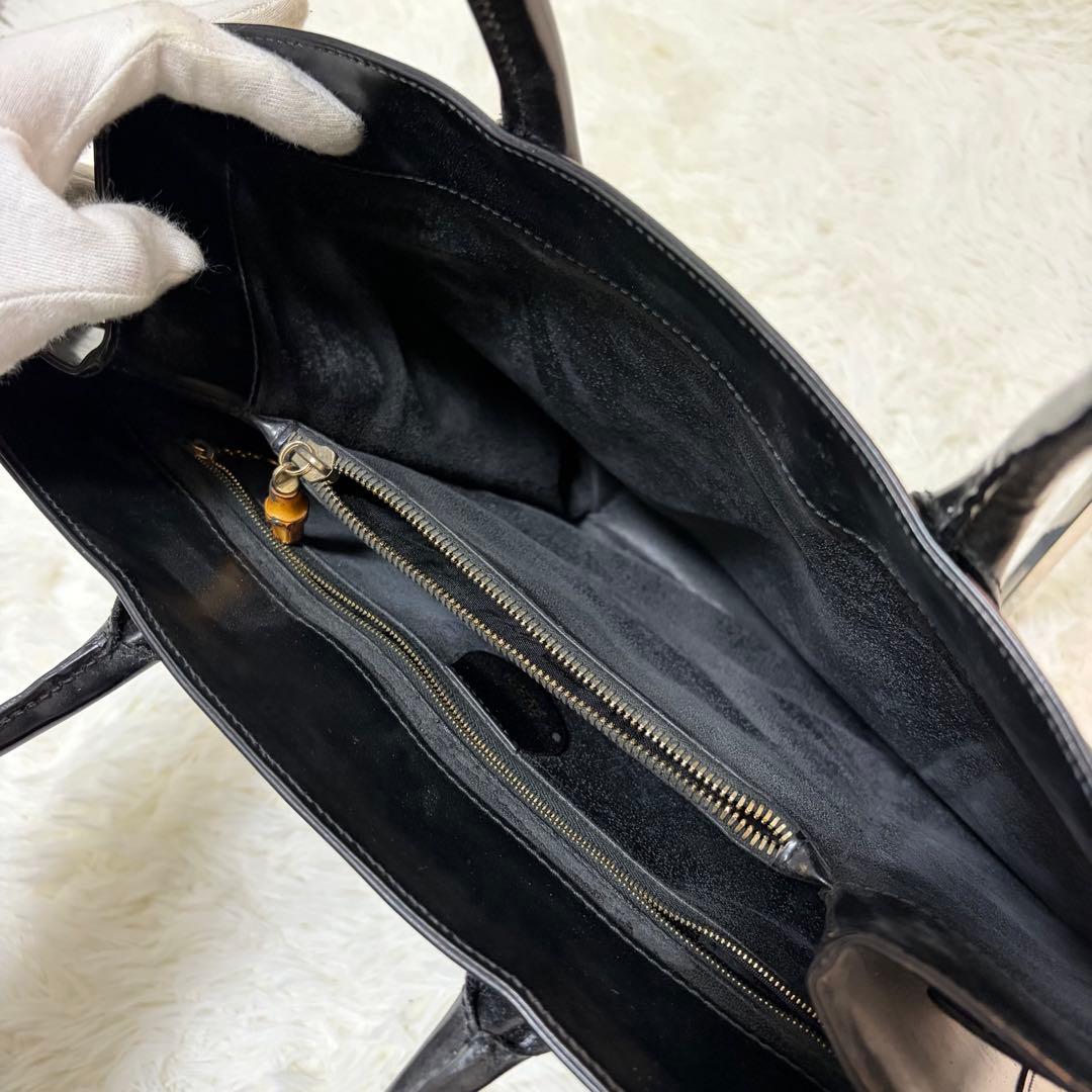 GUCCI トートバッグ レザー ブラック エナメル ゴールド金具 大容量 底鋲