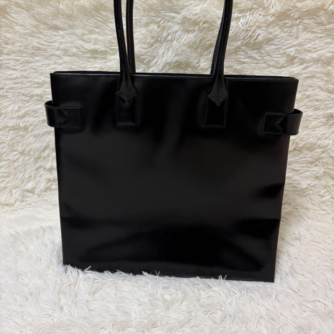 GUCCI トートバッグ レザー ブラック エナメル ゴールド金具 大容量 底鋲