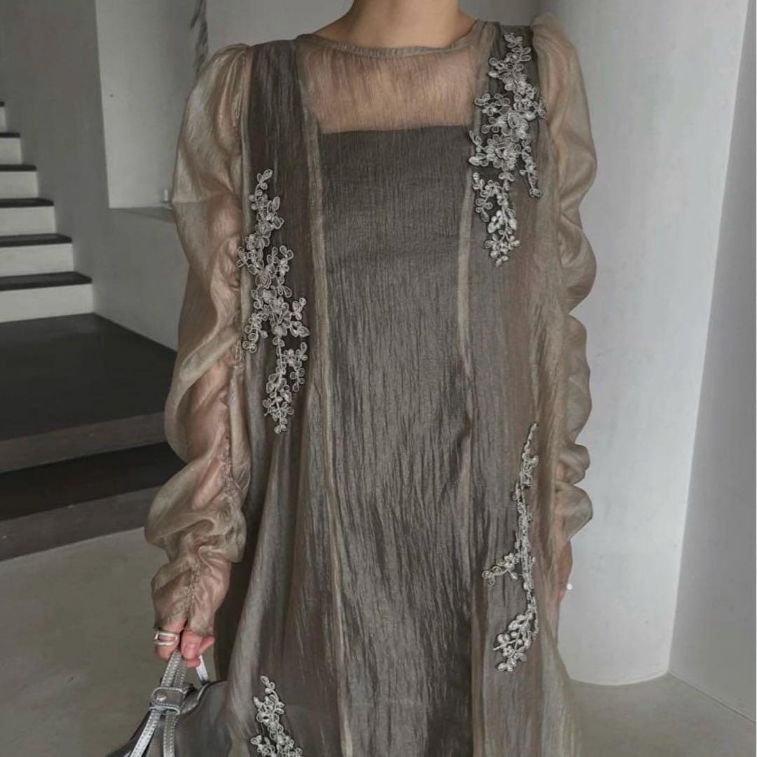 【人気完売品】willfully sheermotiflaceOP olive