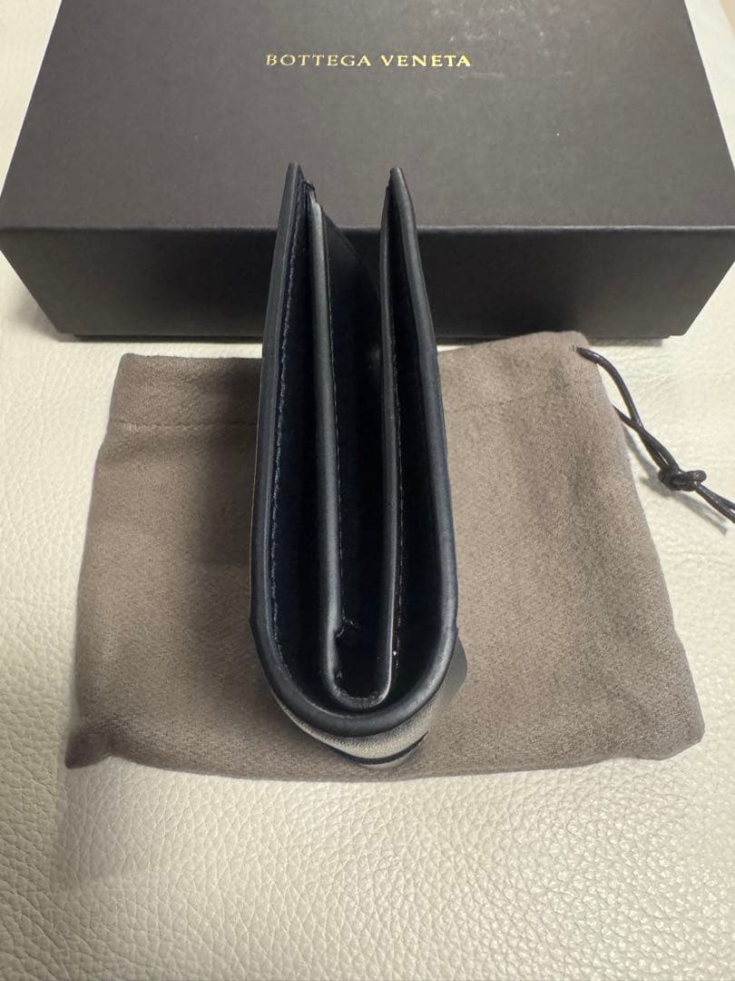 BOTTEGA VENETA 2つ折り財布　カセット　ブラック