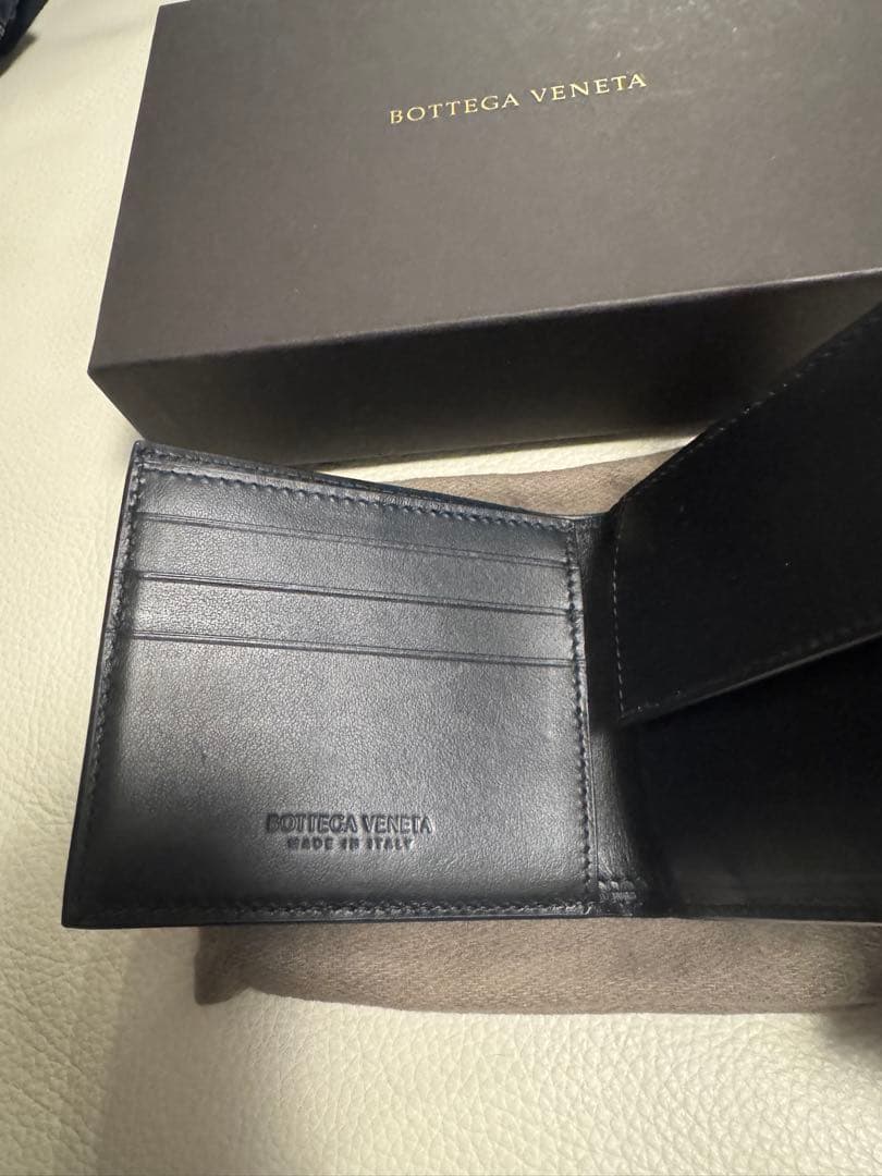 BOTTEGA VENETA 2つ折り財布　カセット　ブラック