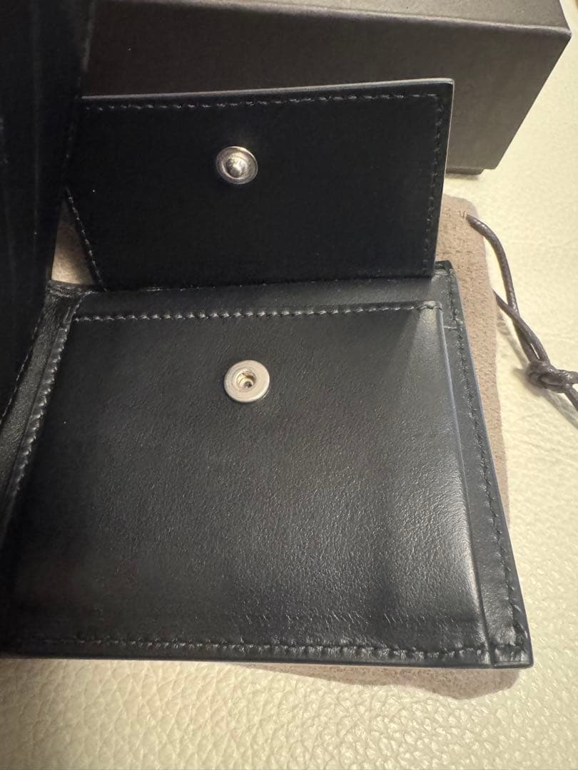 BOTTEGA VENETA 2つ折り財布　カセット　ブラック