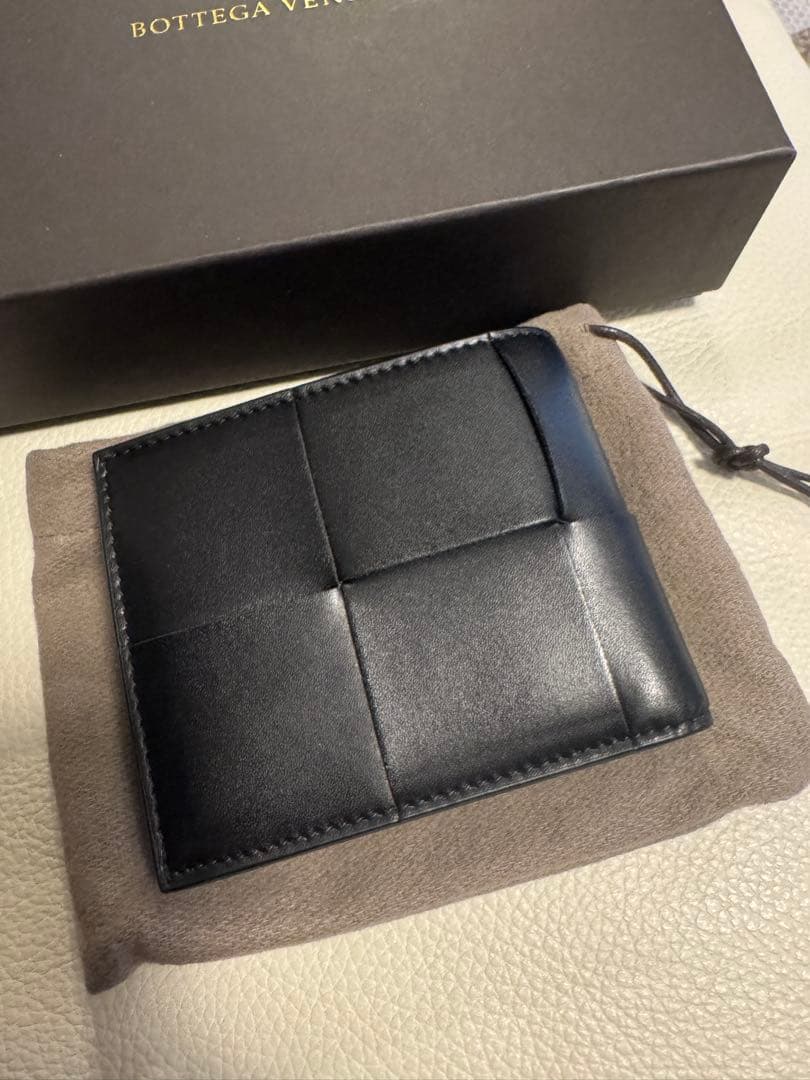 BOTTEGA VENETA 2つ折り財布　カセット　ブラック
