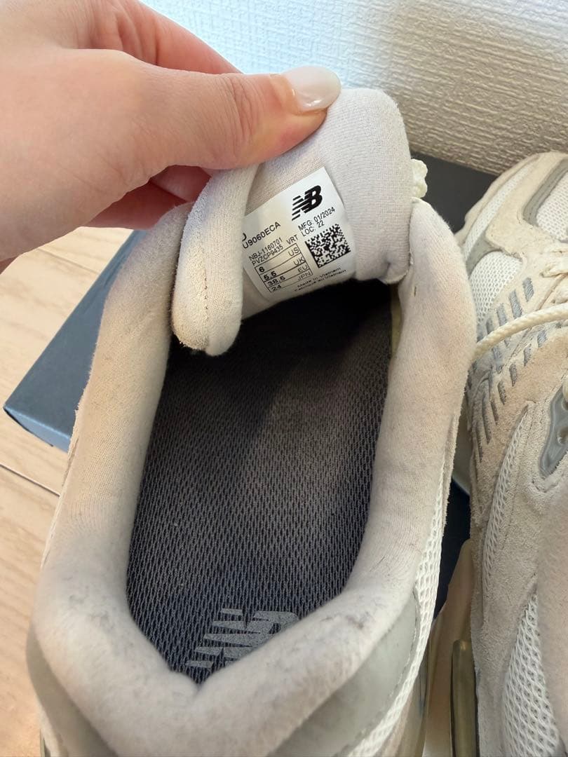 New Balance スニーカー ホワイト/グレー 箱入り