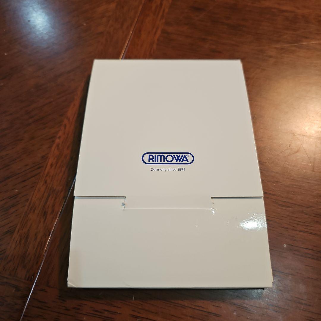 グレー、キャリーケース 、ルフトハンザドイツ航空フランクフルト、ワールドショップ