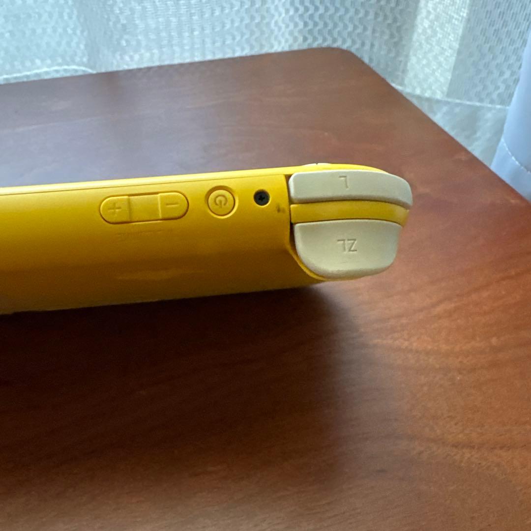 Nintendo Switch Lite イエロー 本体 箱、ACアダプター付き