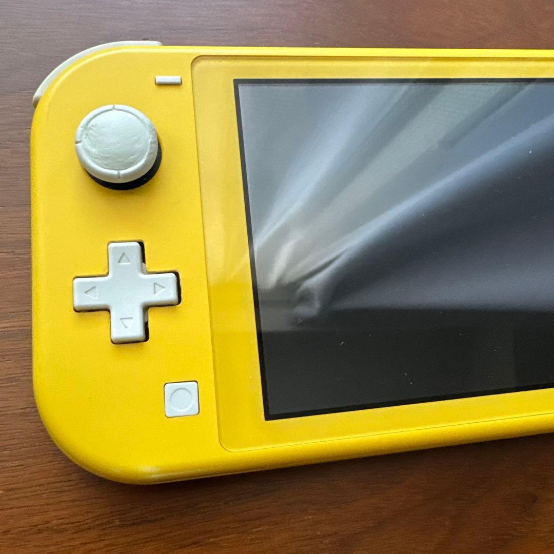 Nintendo Switch Lite イエロー 本体 箱、ACアダプター付き