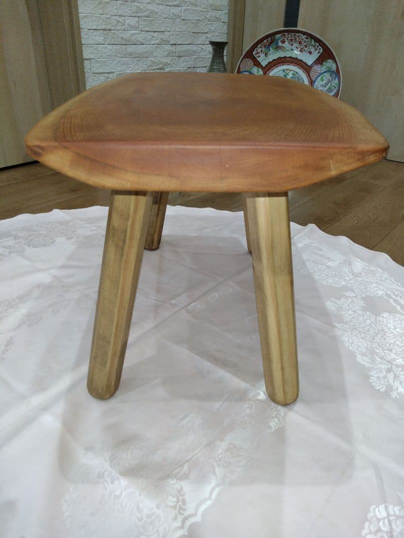 ケヤキのテーブル⑱　ケヤキ一枚板の模様が綺麗なテーブル