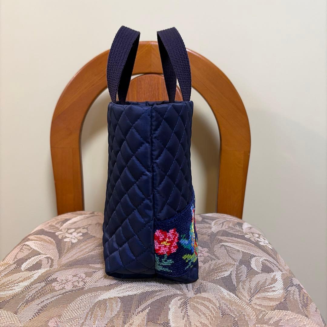 ネイビー刺繍トートバッグ