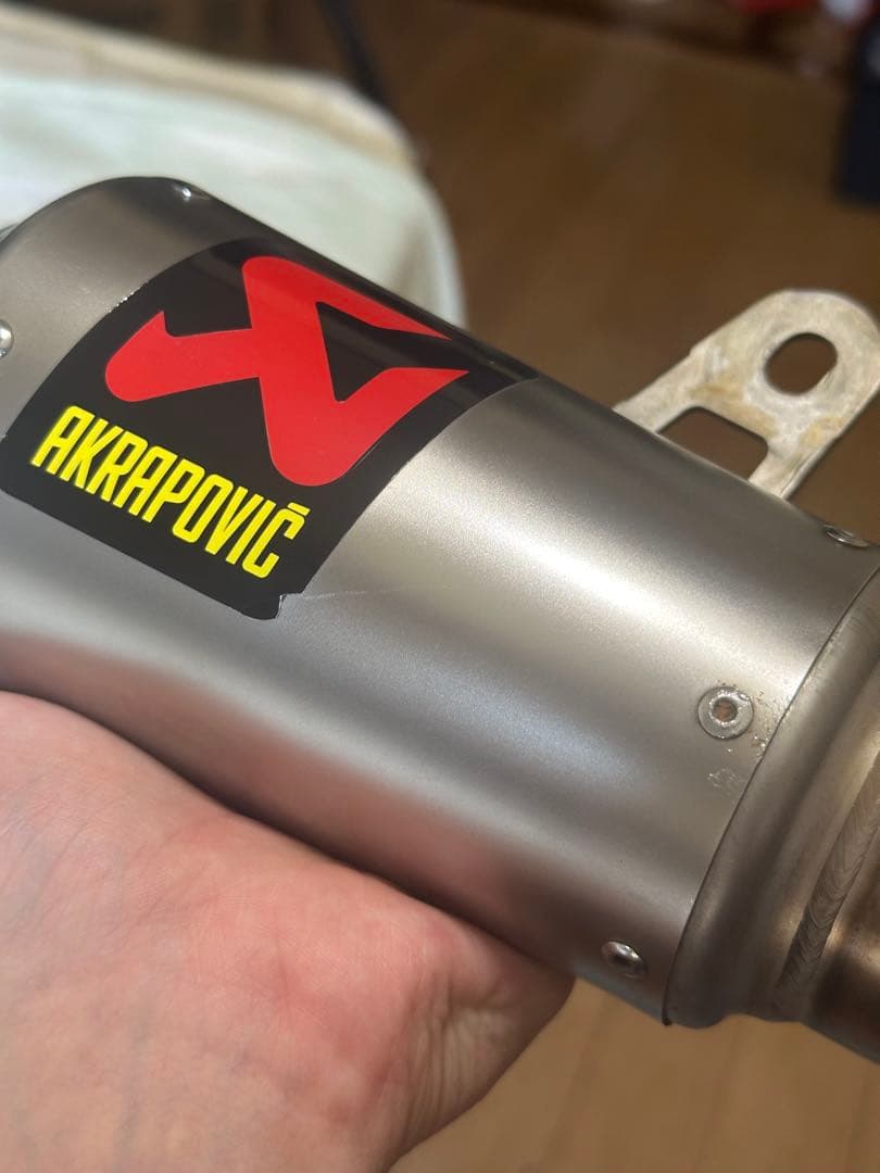 YZF-R3 R25 MT-25 MT-03 アクラポビッチスリップオンマフラー
