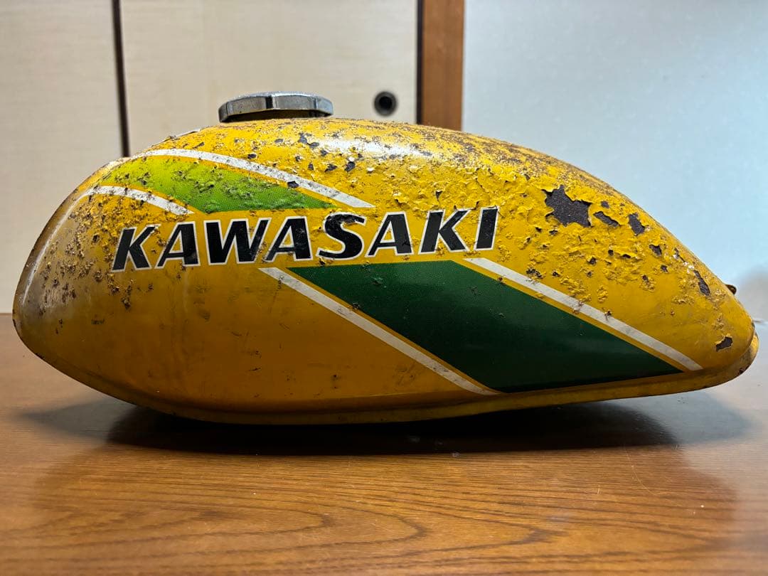 Kawasaki KM90 純正燃料タンク