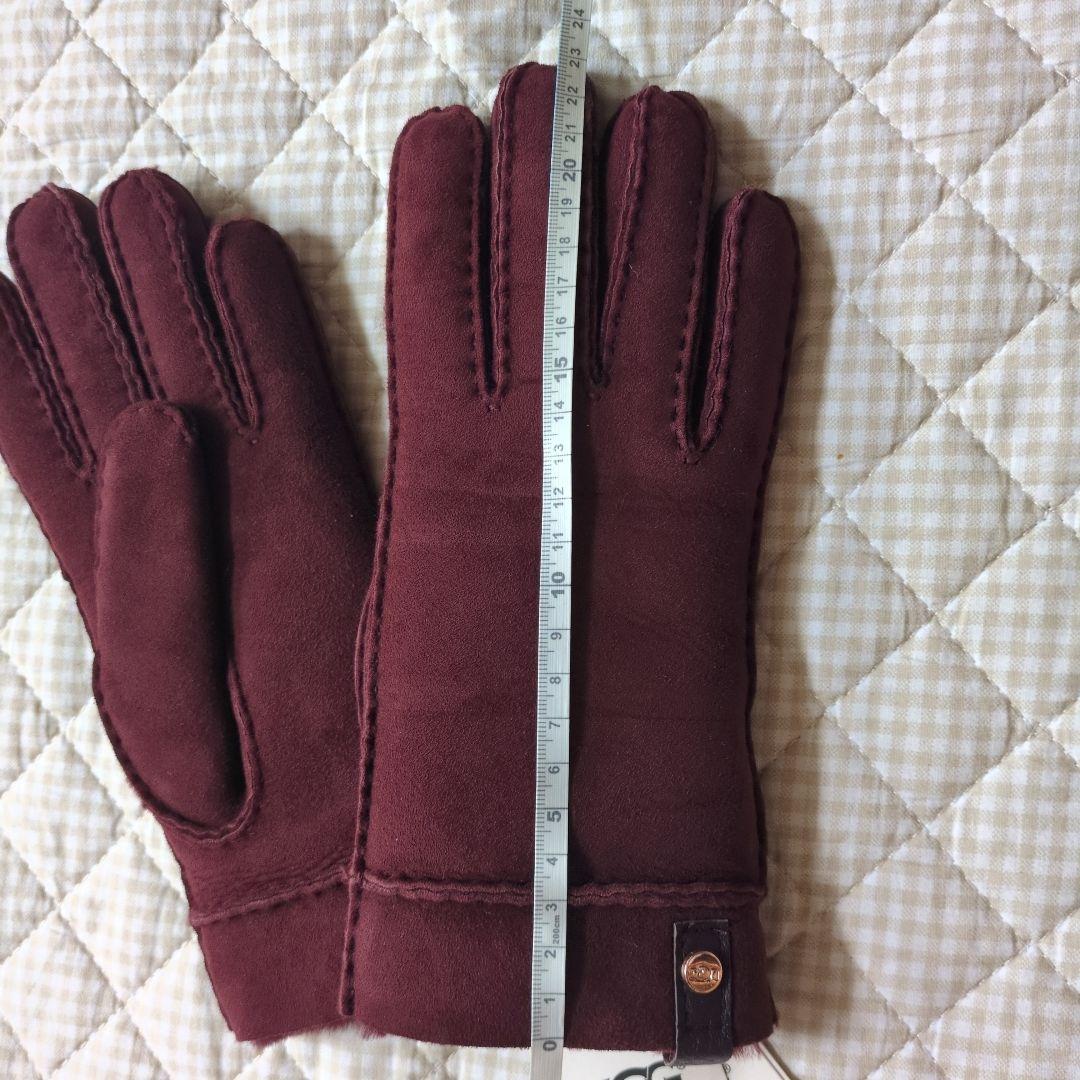 タグ付き　未使用品♥UGG グローブ　手袋　ボルドー