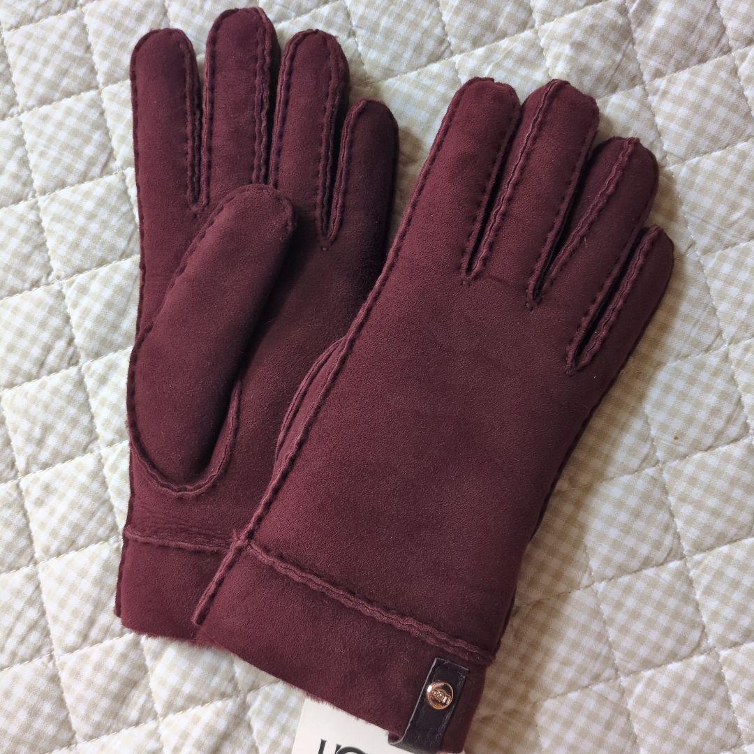 タグ付き　未使用品♥UGG グローブ　手袋　ボルドー
