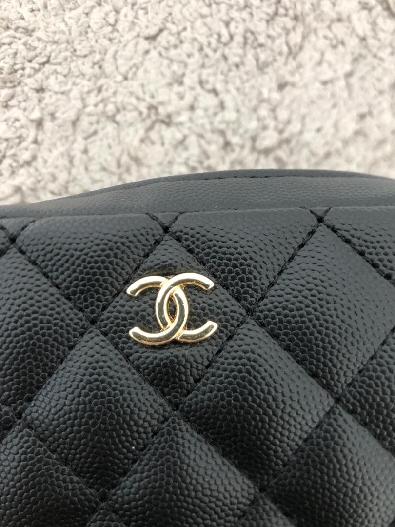 ノベルティー ショルダーバッグ　ロゴ ブラック　綺麗　バッグ