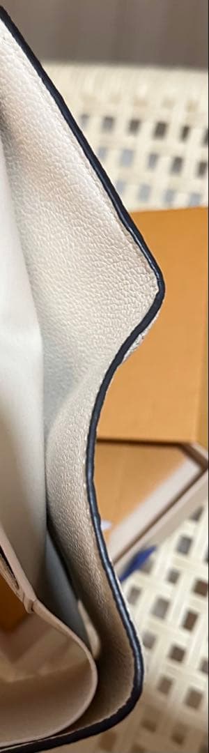 極美品 LOUIS VUITTON ポルトフォイユ ヴィクトリーヌ ホワイト