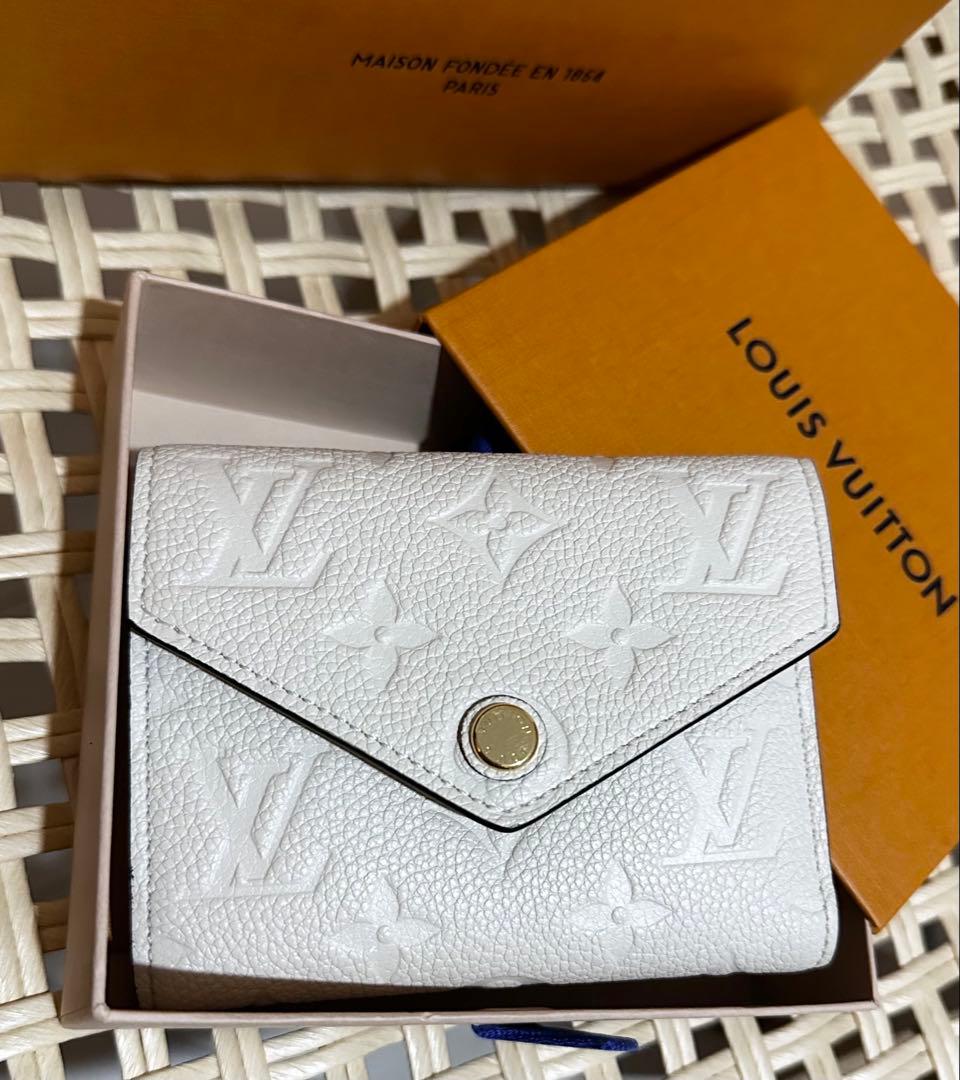 極美品 LOUIS VUITTON ポルトフォイユ ヴィクトリーヌ ホワイト