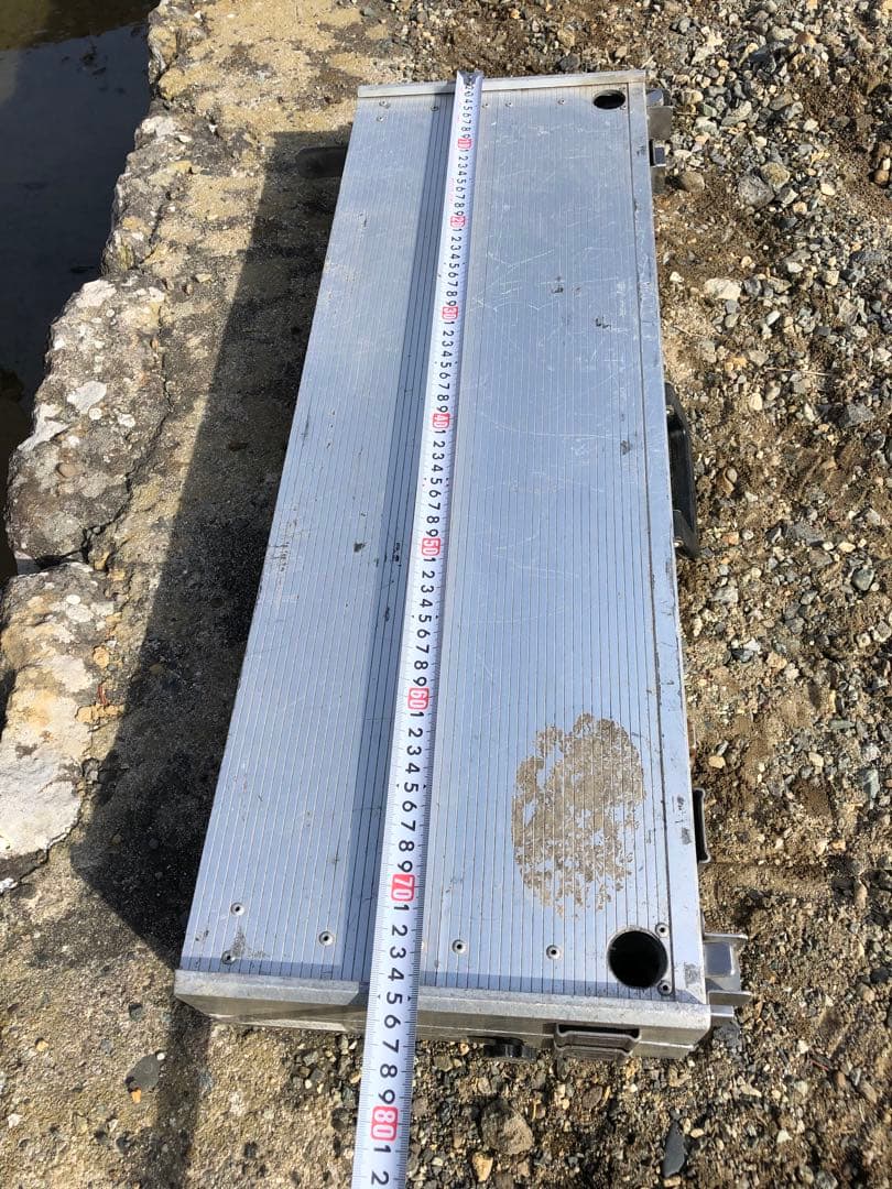 折りたたみテーブル アルミ製アウトドア、キャンプ、釣台(B35)