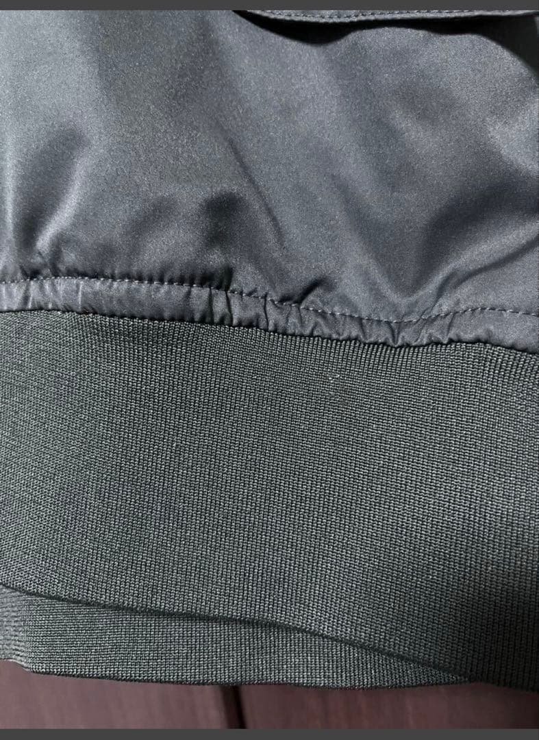 オニツカタイガー ボンバージャケット カーキ M