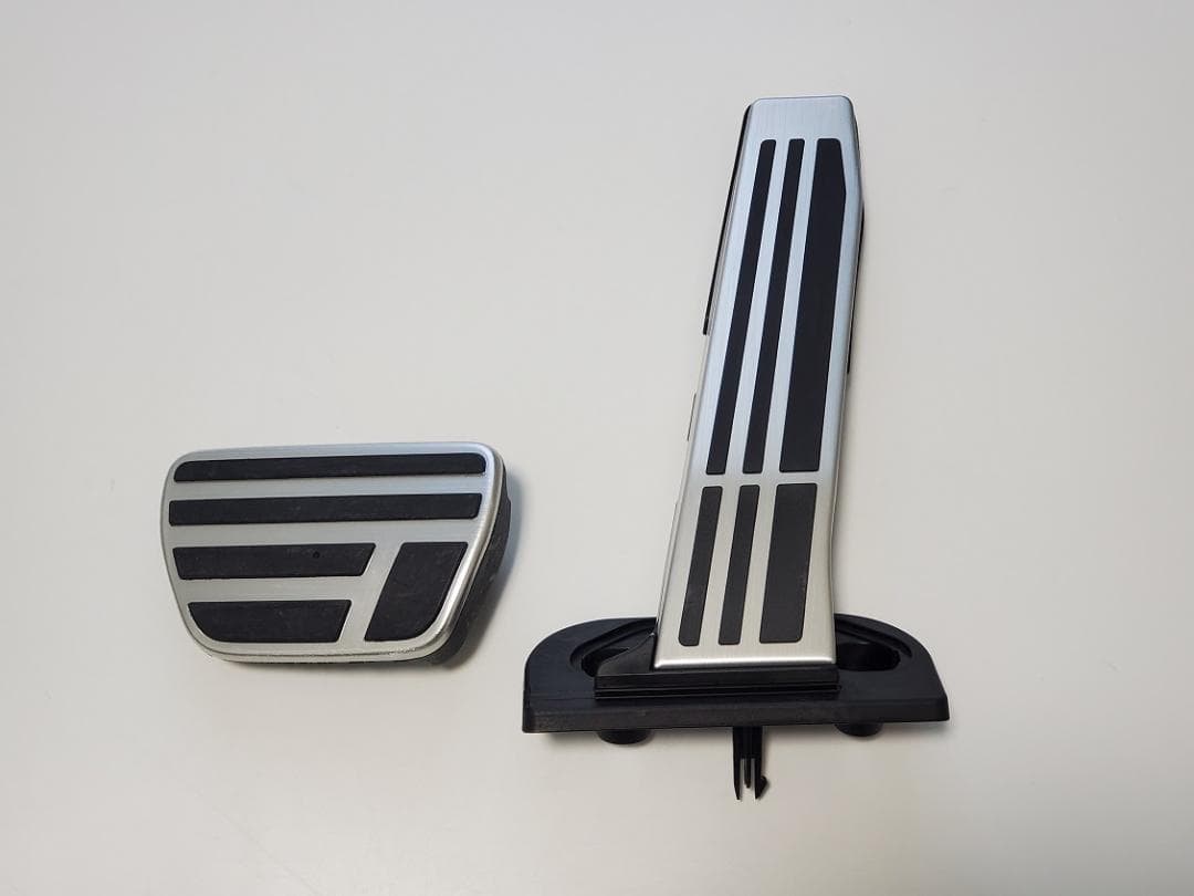 50系 後期 RAV4に　レクサス純正アルミペダル 2点　アクセル＆ブレーキ