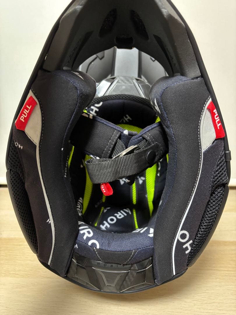 AIROH TWIST3 Mサイズ マットブラック ツイスト3