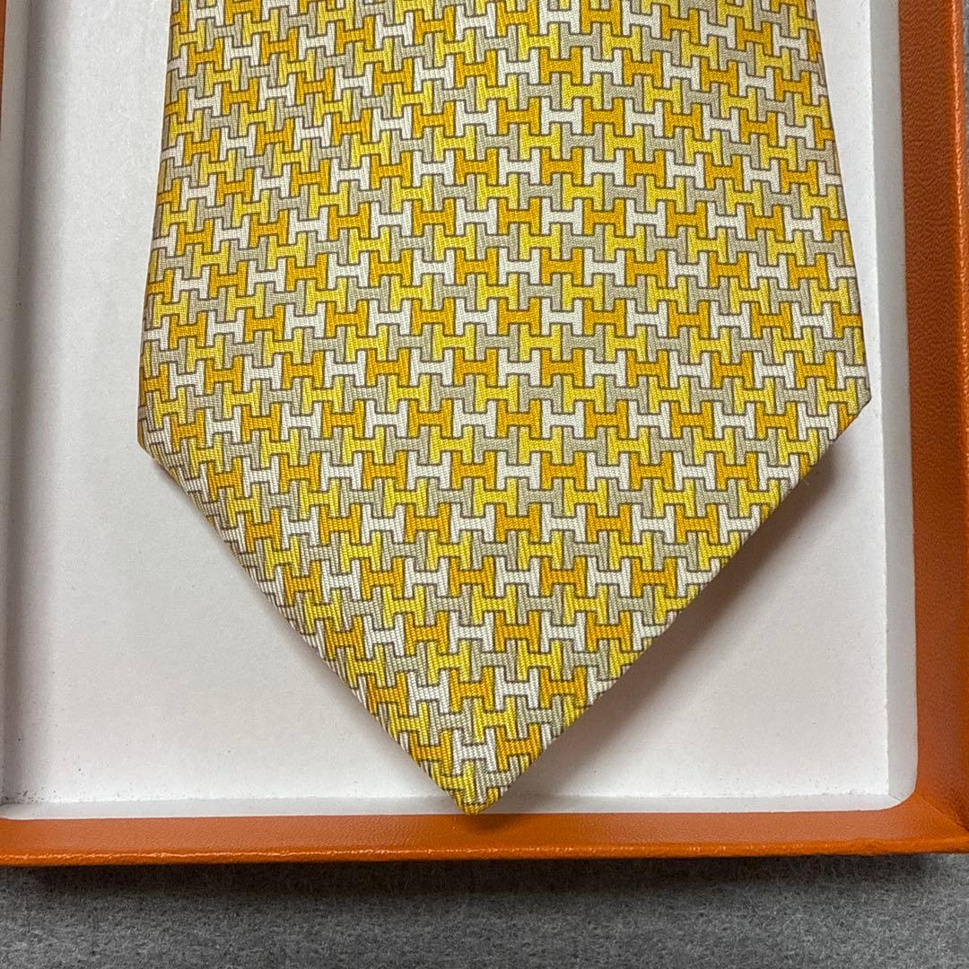 美品　エルメス　ネクタイ　黄色オレンジ　H柄　ファソネ　派手　結婚式