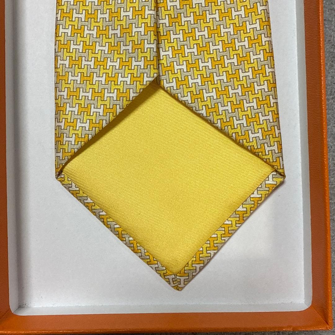 美品　エルメス　ネクタイ　黄色オレンジ　H柄　ファソネ　派手　結婚式