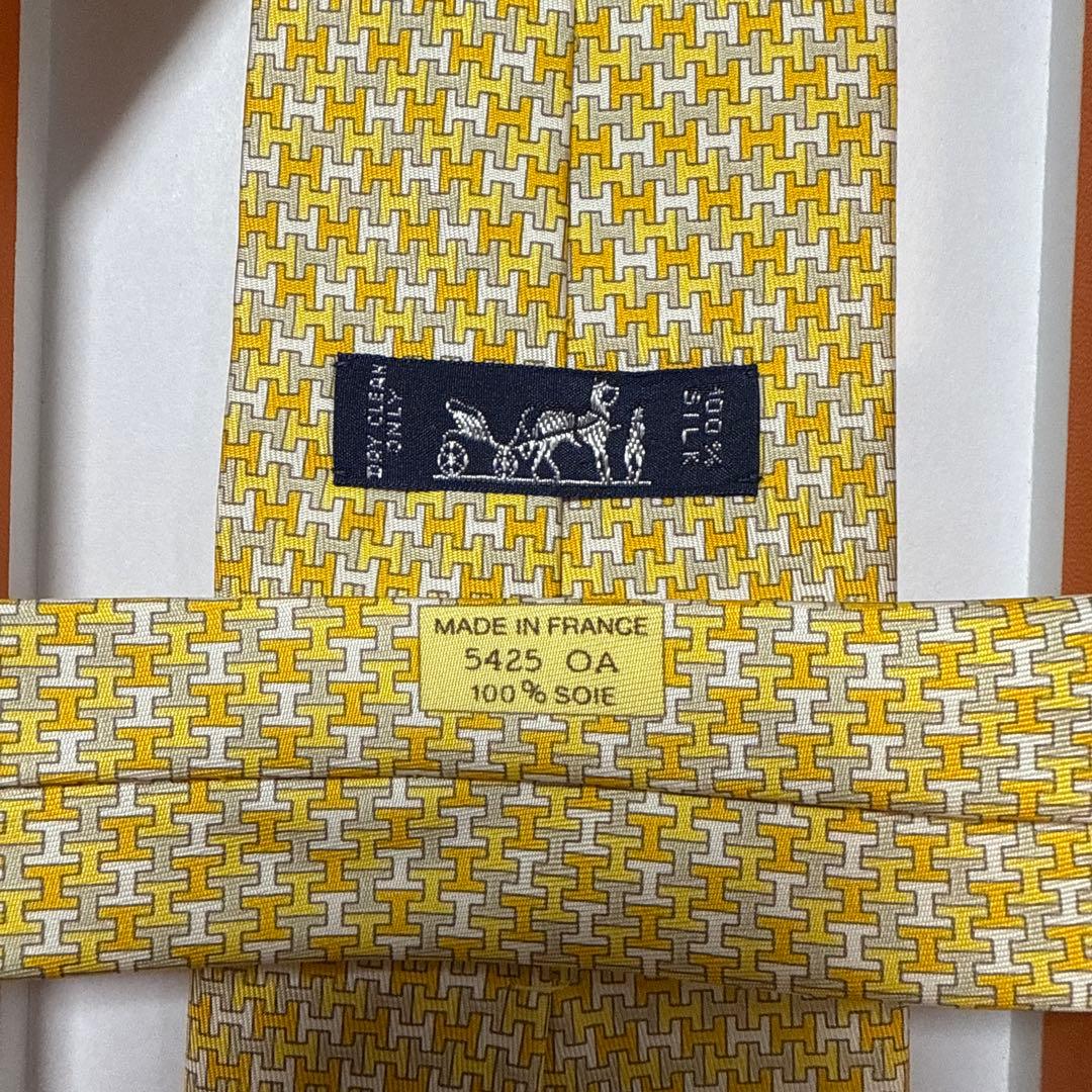 美品　エルメス　ネクタイ　黄色オレンジ　H柄　ファソネ　派手　結婚式