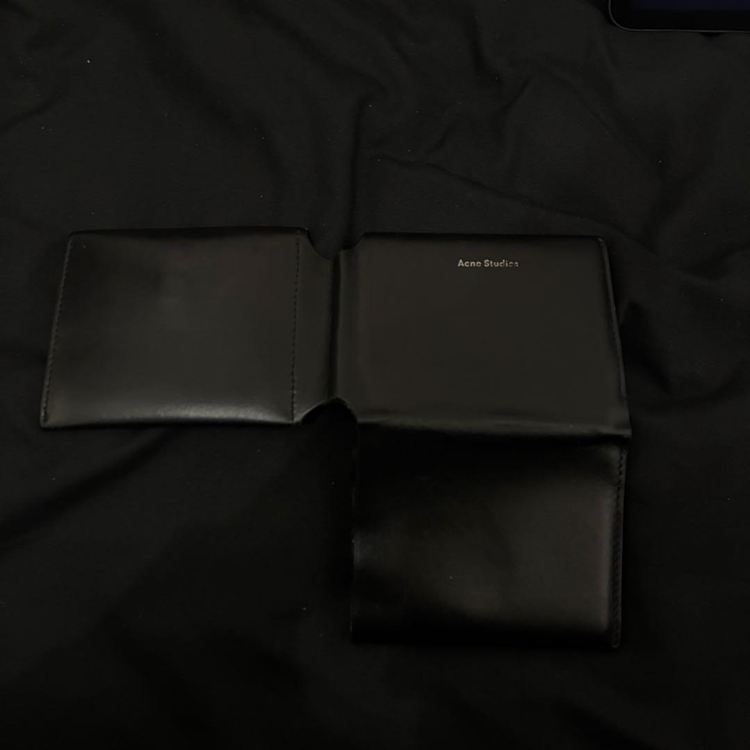 【Acne Studios 】三つ折り財布　ウォレット