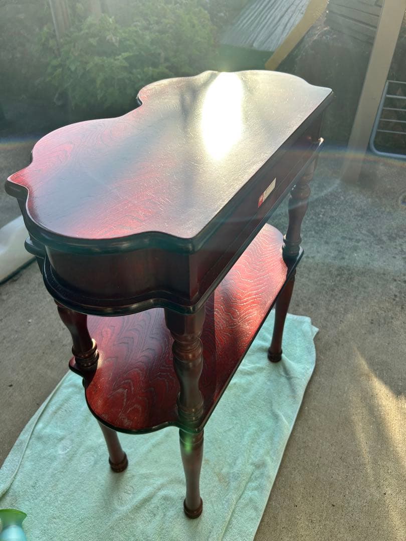 ninamagic アンティーク　木製ダークレッドサイドテーブル 2段