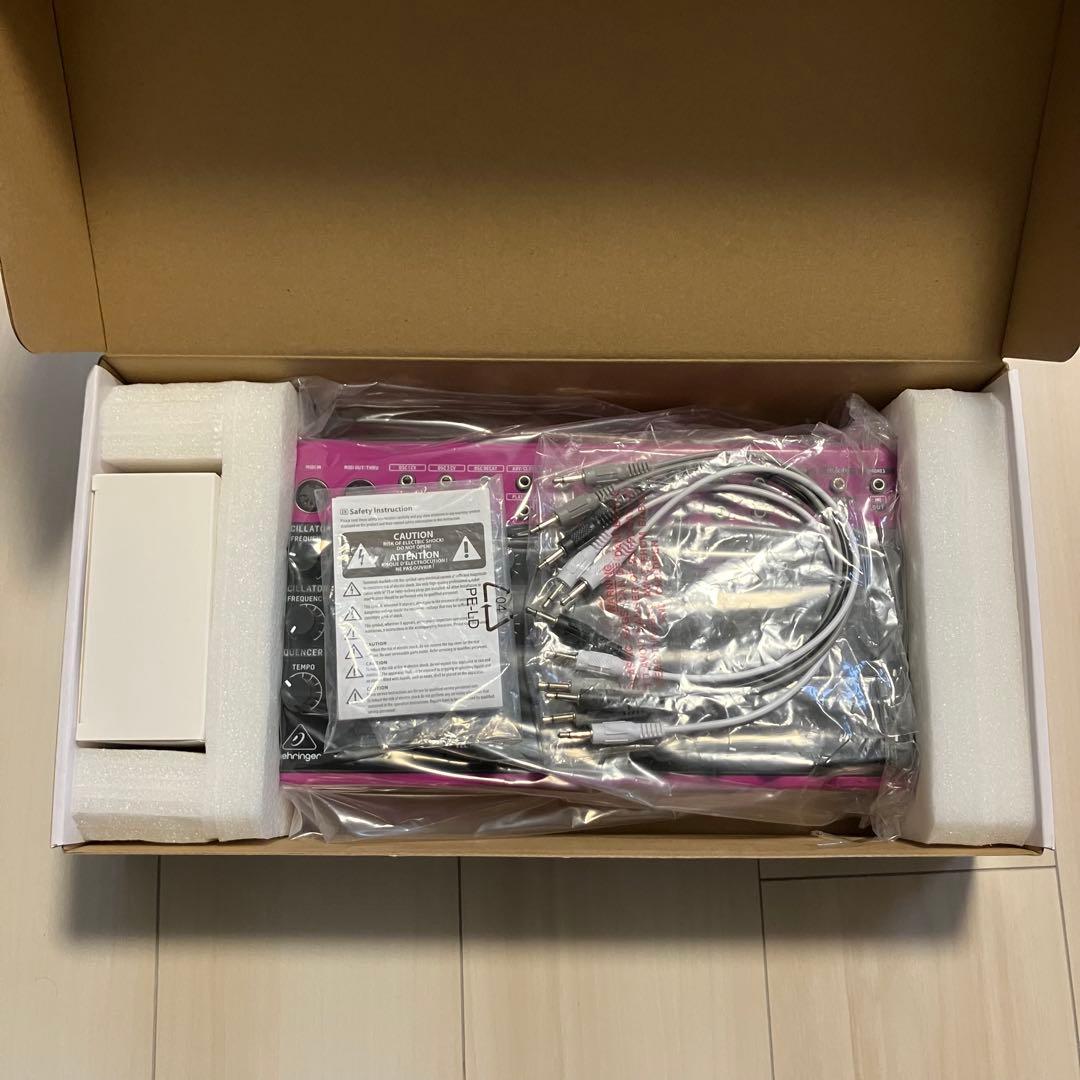 Behringer EDGE アナログシンセサイザー