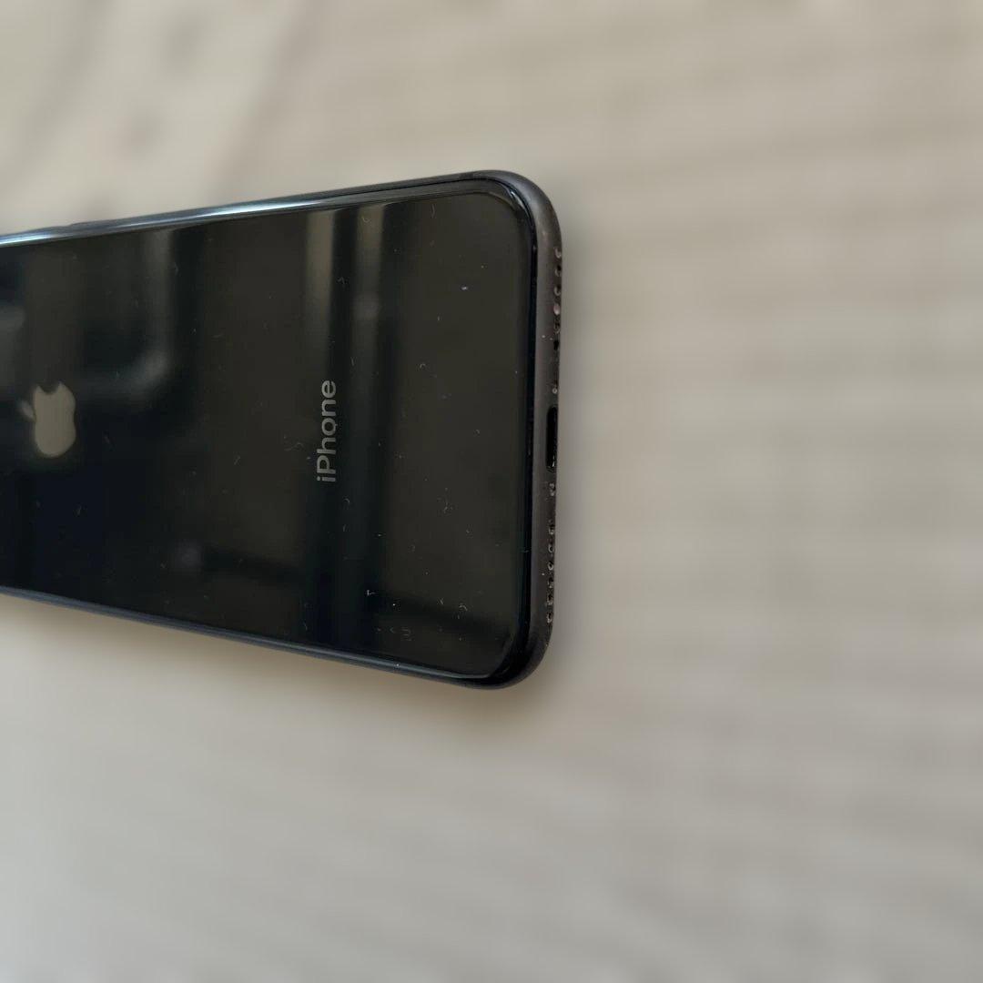 【美品】Apple iPhone 8 スペースグレイ　64GB