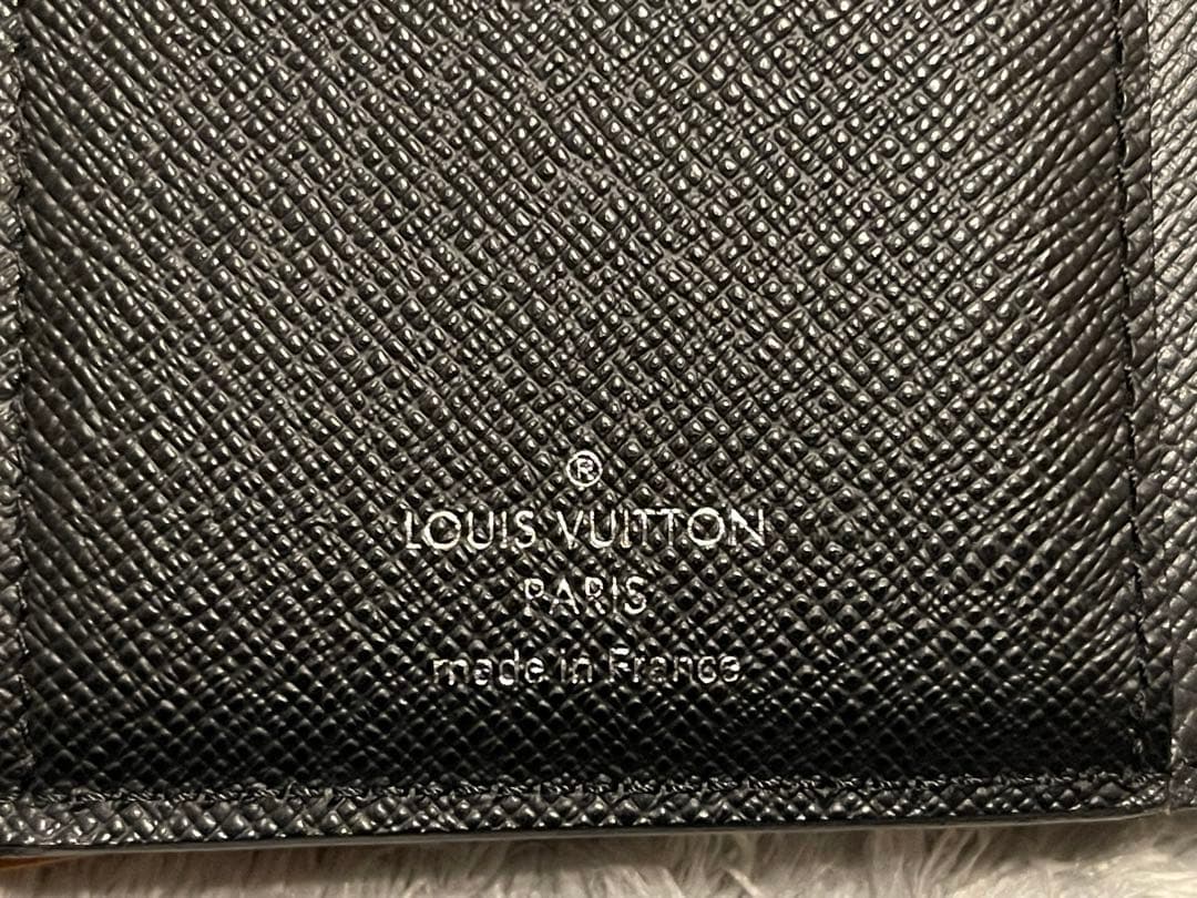 ［美品］LOUIS VUITTON ポルトフォイユ　エピ　三つ折りルイ・ヴィトン
