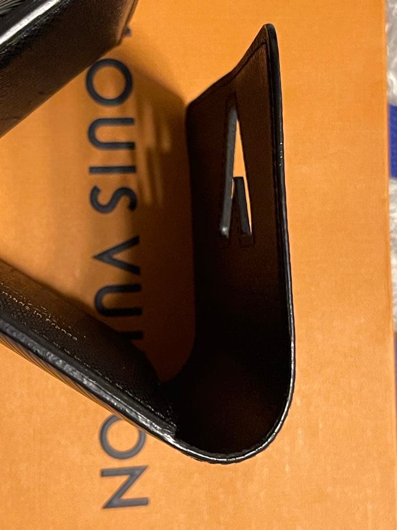 ［美品］LOUIS VUITTON ポルトフォイユ　エピ　三つ折りルイ・ヴィトン