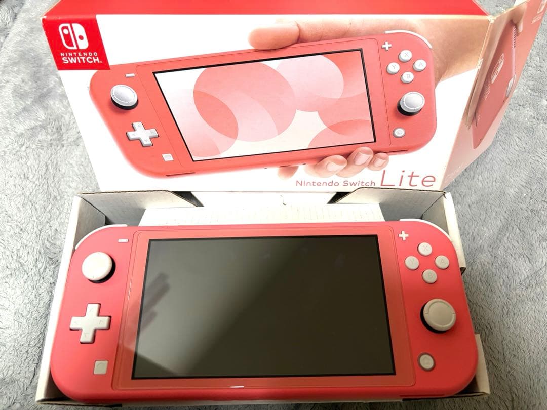 Nintendo Switch Lite コーラル（外箱,純正充電器付き）