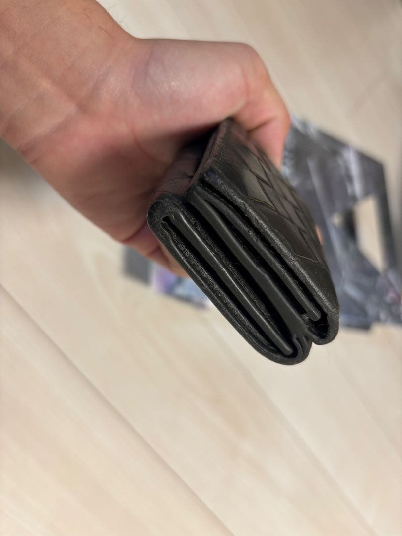 BOTTEGA VENETA カーキ三つ折り財布