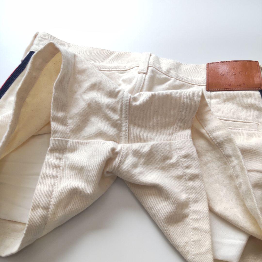 美品 グッチ ホワイトデニム ショートパンツ シェリーライン レザーパッチ 24
