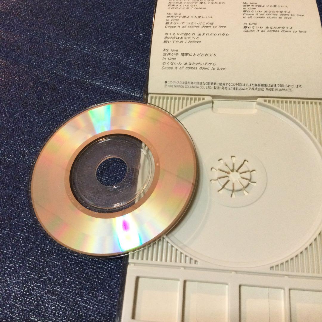 当山ひとみ　CD邦楽　IT ALL COMES DOWN 8センチ8cmシングル