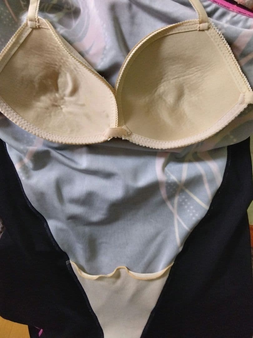 アリーナ　日本製　レディース　競泳水着　11L クリーニング済み