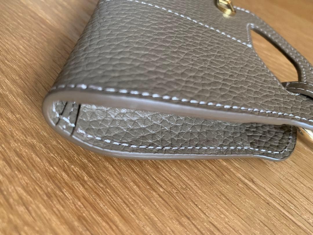 s*a様 ほぼ未使用！ATAO elvyチャーム　カード入れチャーム　トープ　ア