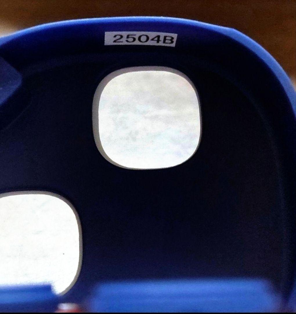 オーディオテクニカ　ワイヤレスイヤホン　ATH-SQ1TW2 NRD　新品に近い