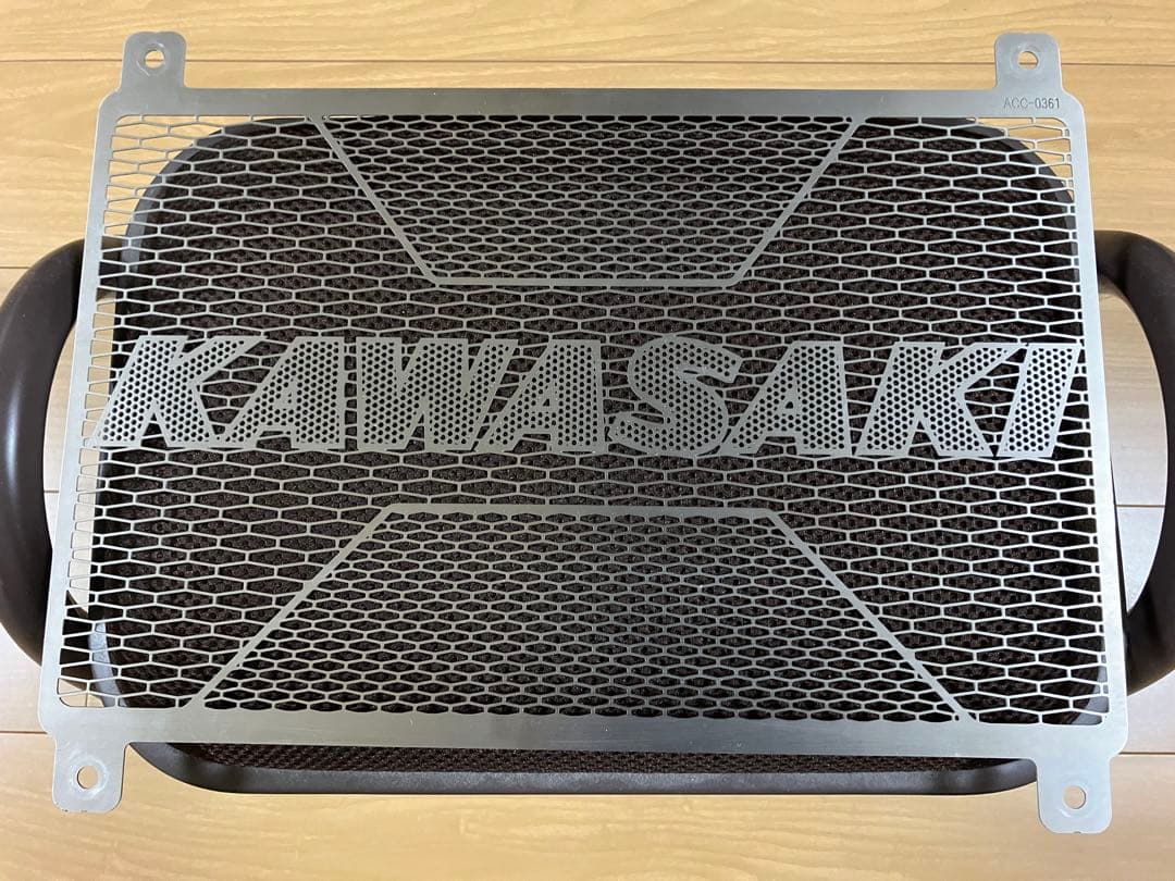 最終価格Z900RS エンジン・冷却装置・ラジエーターコアガード