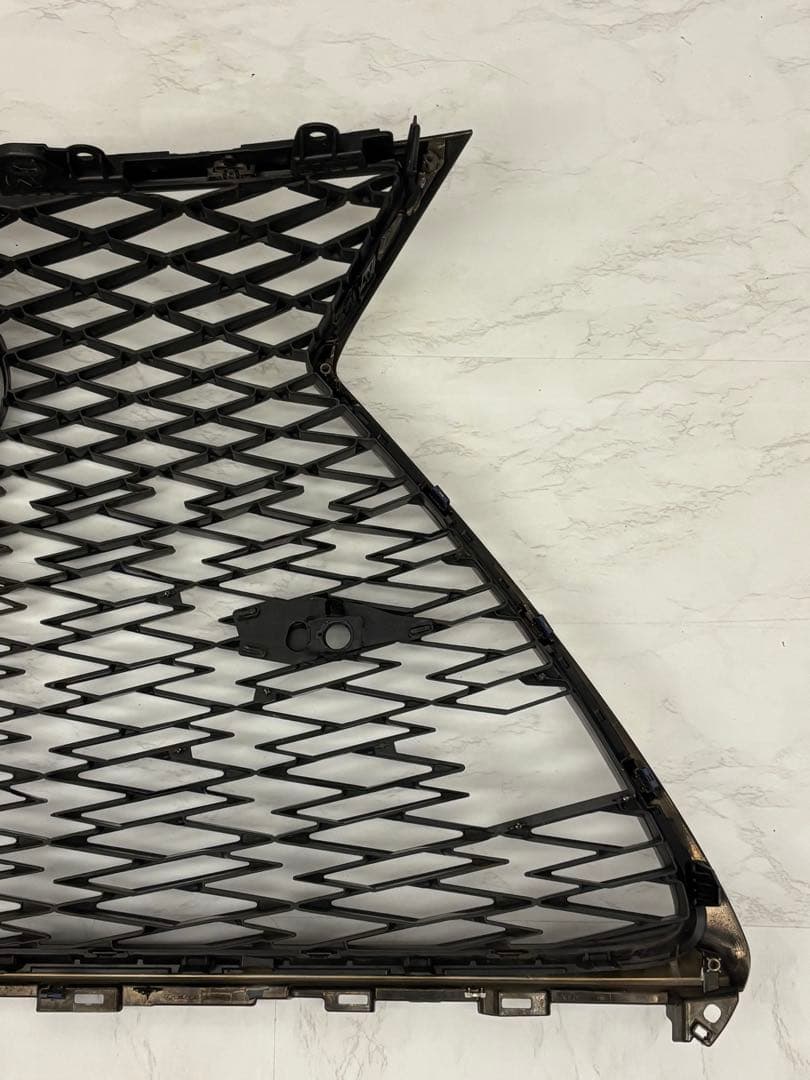 レクサスRX　Fスポーツ仕様グリル