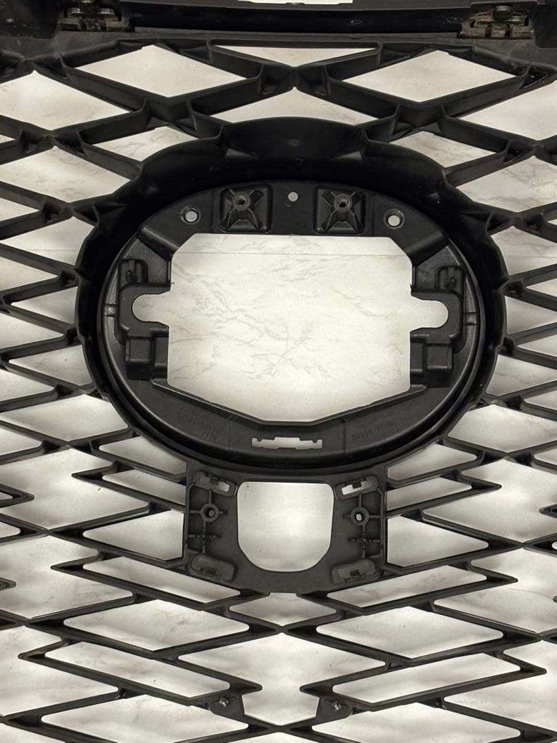 レクサスRX　Fスポーツ仕様グリル