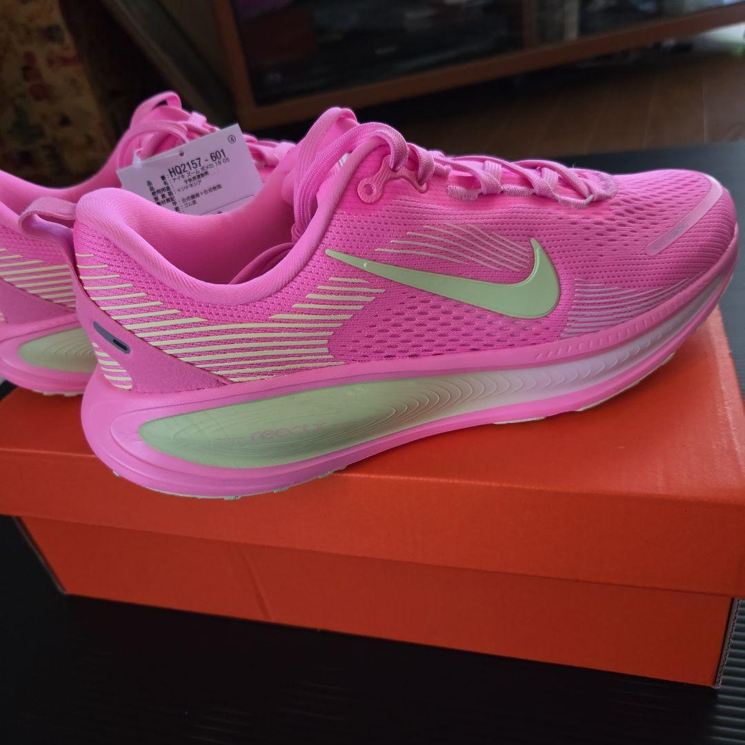 未使用❗ナイキ　VOMERO 18 (GS ) 25cm