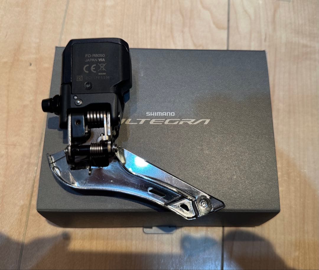 ShimanoUltegra di211速FD-R8050 フロントディレイラー