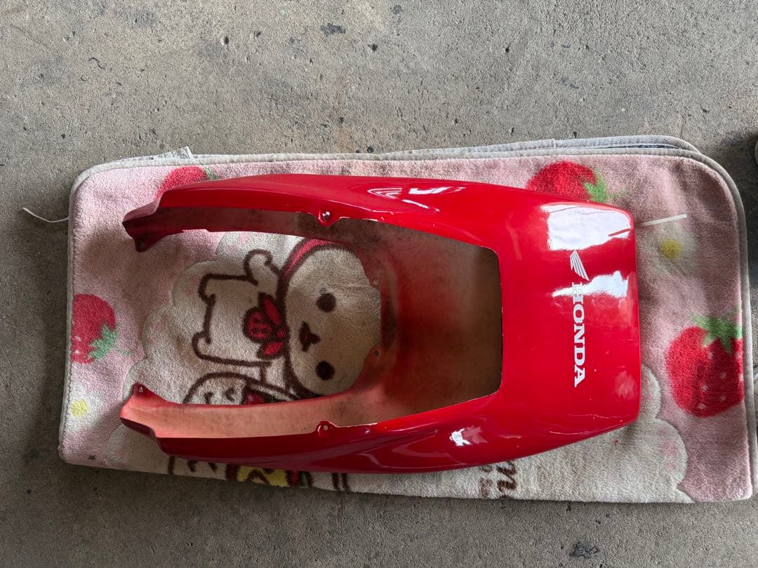 値下げレプリカcb400sf純正色　羽テールカウル