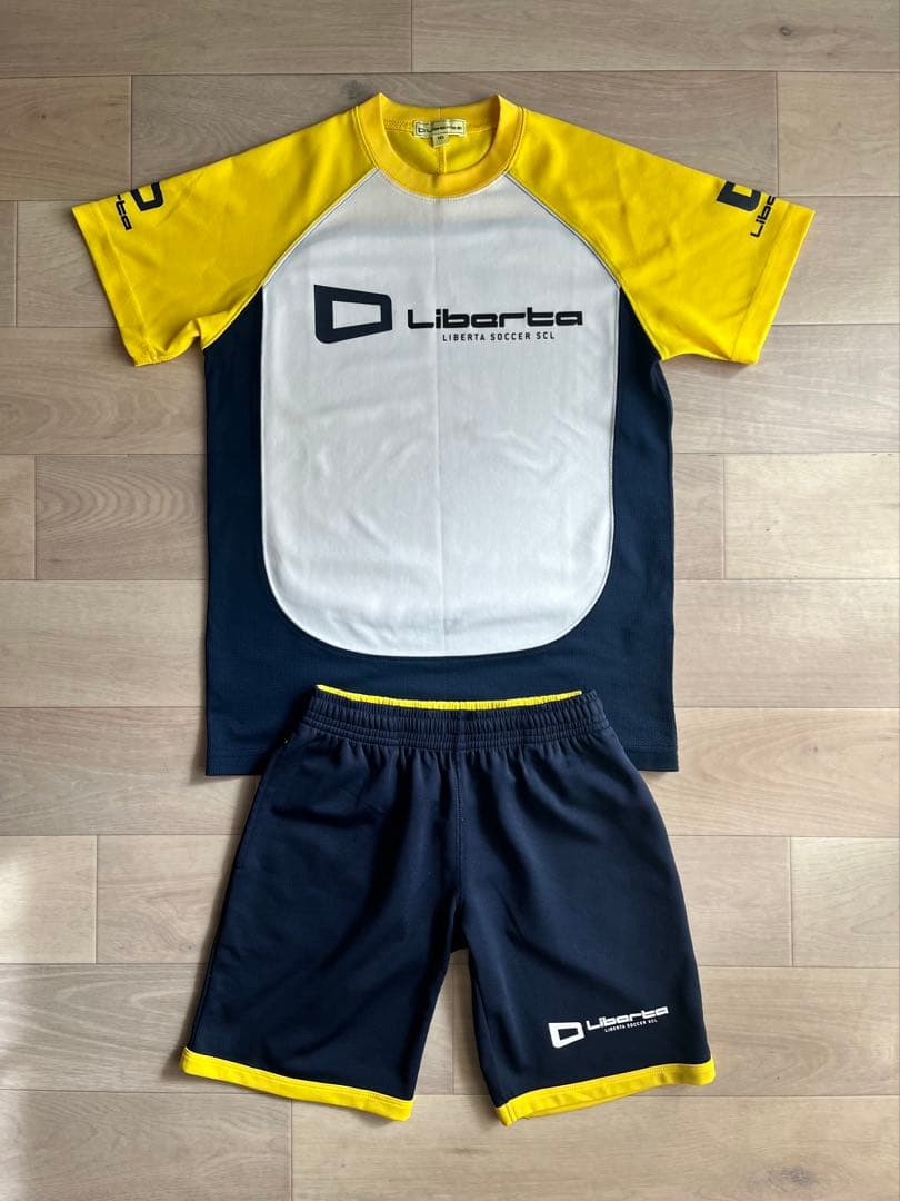 LIBERTA サッカーウェア4点セット